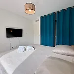 Apartman Moderne - Terrasse - Video Projecteur