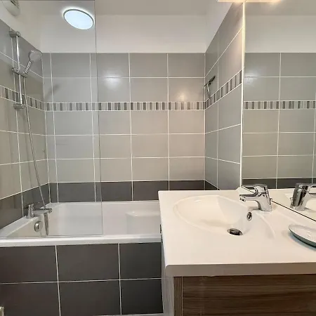 Moderne - Terrasse - Video Projecteur Appartement *