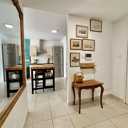 Moderne - Terrasse - Video Projecteur