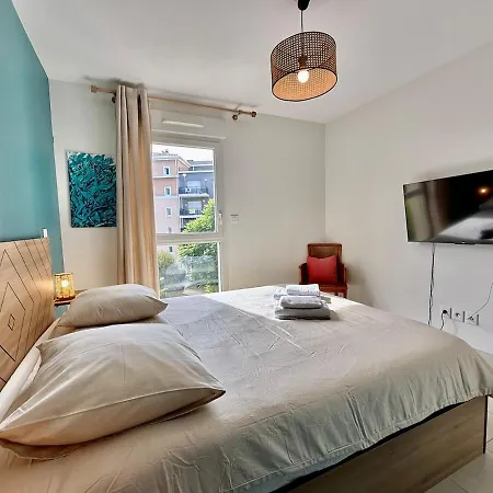 Appartement Moderne - Terrasse - Video Projecteur